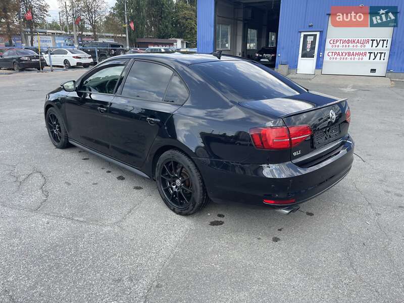 Седан Volkswagen Jetta 2015 в Киеве фото 10 Седан Volkswagen Jetta 2015 в Киеве