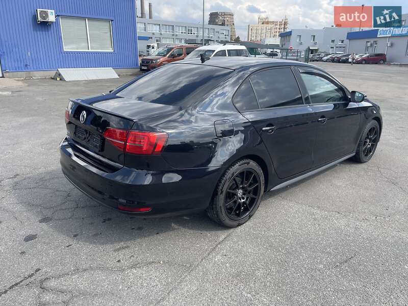 Седан Volkswagen Jetta 2015 в Киеве фото 11 Седан Volkswagen Jetta 2015 в Киеве