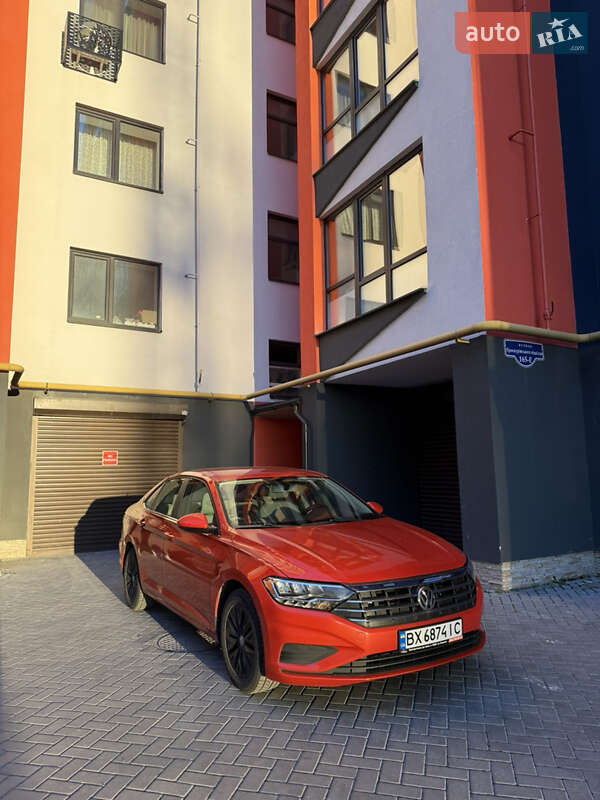 Седан Volkswagen Jetta 2019 в Хмельницком