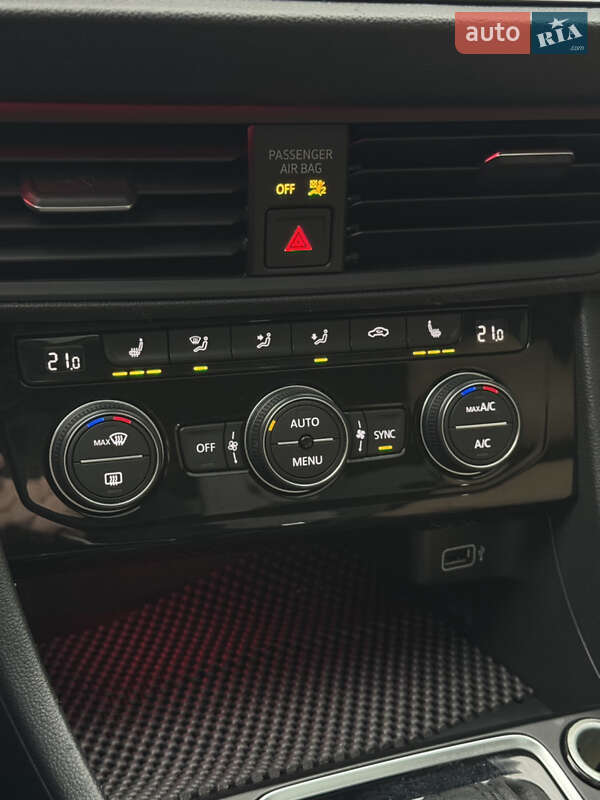 Седан Volkswagen Jetta 2018 в Кривом Роге фото 29 Седан Volkswagen Jetta 2018 в Кривом Роге