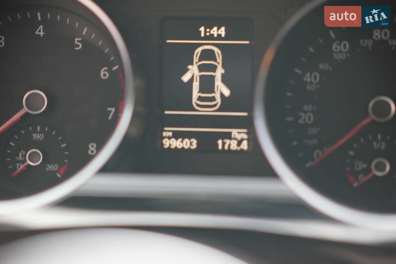 Седан Volkswagen Jetta 2015 в Одессе фото 24 Седан Volkswagen Jetta 2015 в Одессе