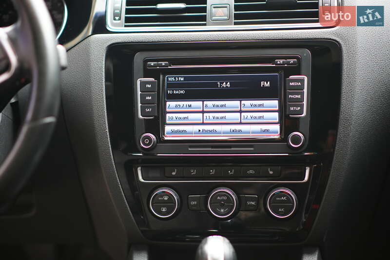 Седан Volkswagen Jetta 2015 в Одессе фото 27 Седан Volkswagen Jetta 2015 в Одессе