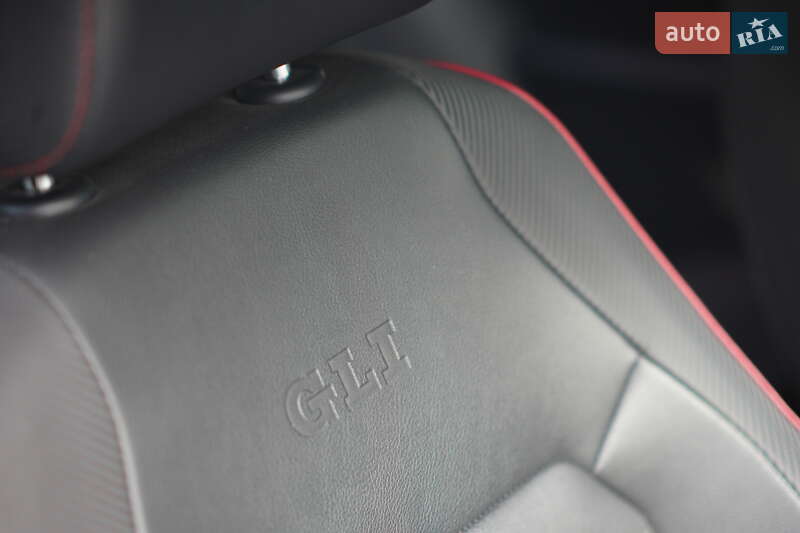 Седан Volkswagen Jetta 2015 в Одессе фото 31 Седан Volkswagen Jetta 2015 в Одессе