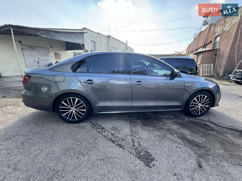 Седан Volkswagen Jetta 2016 в Одессе фото 6 Седан Volkswagen Jetta 2016 в Одессе