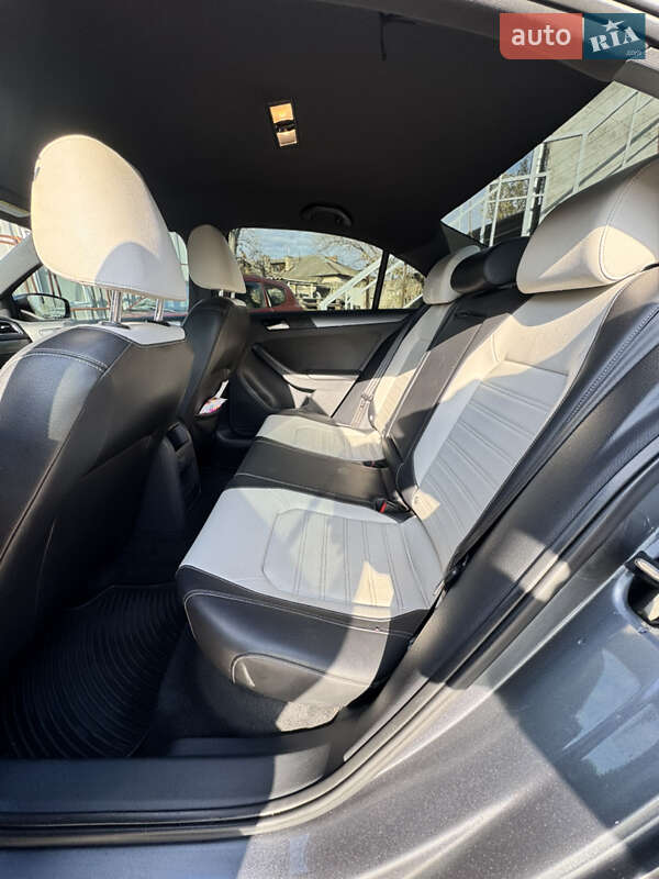 Седан Volkswagen Jetta 2016 в Одессе фото 12 Седан Volkswagen Jetta 2016 в Одессе
