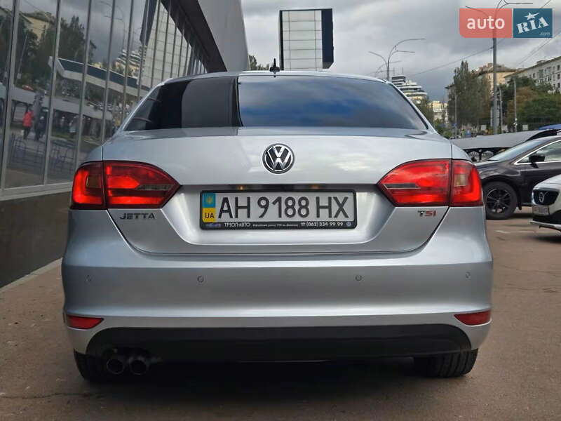 Седан Volkswagen Jetta 2012 в Киеве фото 6 Седан Volkswagen Jetta 2012 в Киеве