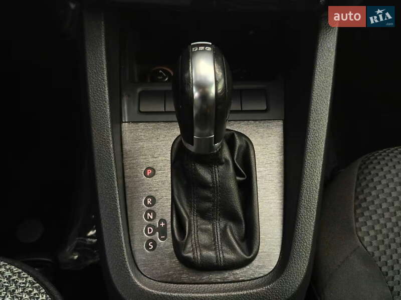 Седан Volkswagen Jetta 2012 в Киеве фото 24 Седан Volkswagen Jetta 2012 в Киеве