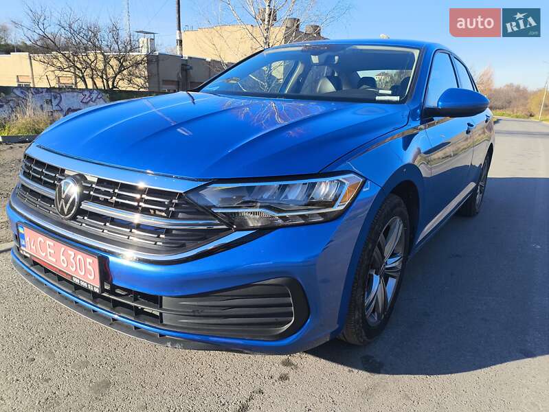 Седан Volkswagen Jetta 2023 в Львові