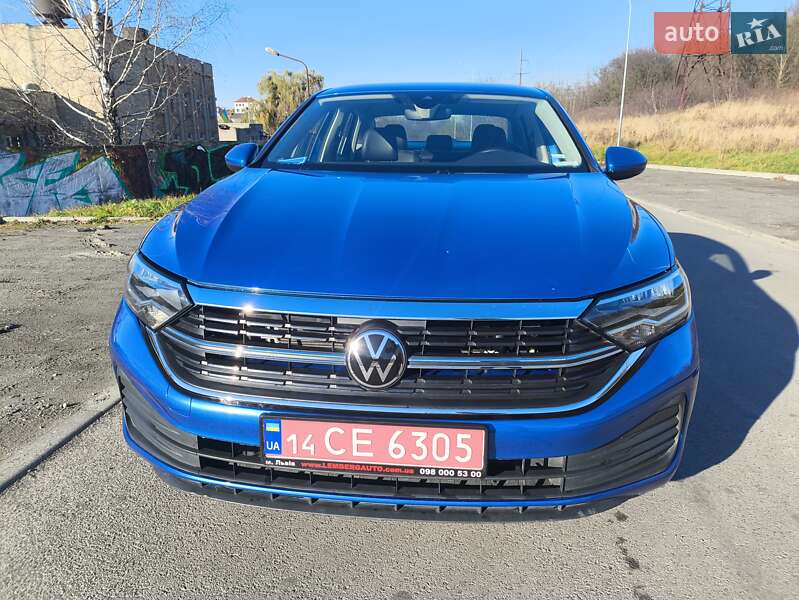 Седан Volkswagen Jetta 2023 в Львові