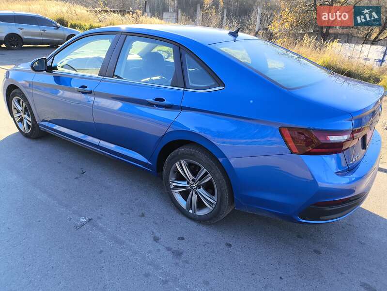 Седан Volkswagen Jetta 2023 в Львові