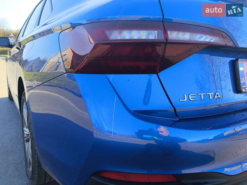 Седан Volkswagen Jetta 2023 в Львові