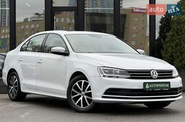 Седан Volkswagen Jetta 2016 в Києві