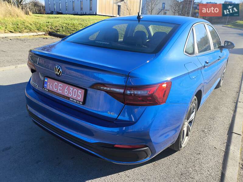 Седан Volkswagen Jetta 2023 в Львові