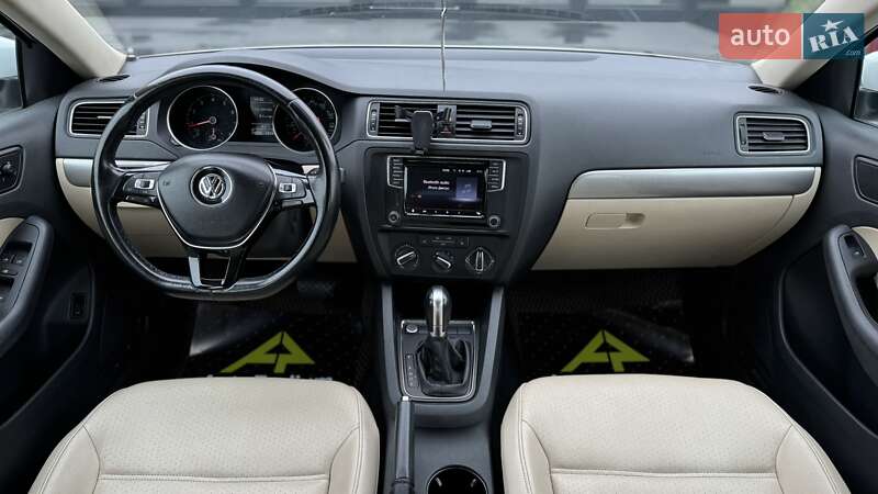 Седан Volkswagen Jetta 2016 в Киеве фото 26 Седан Volkswagen Jetta 2016 в Киеве