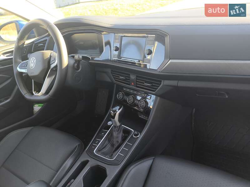 Седан Volkswagen Jetta 2023 в Львові