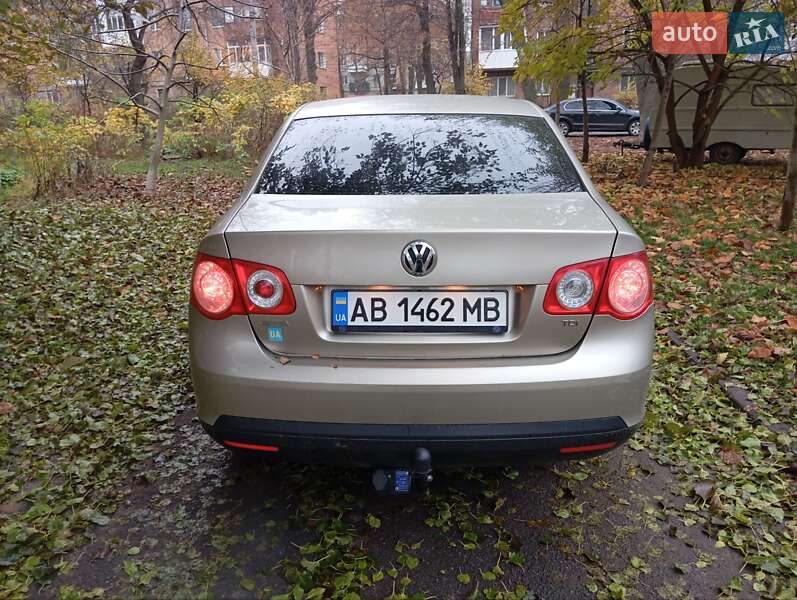 Седан Volkswagen Jetta 2008 в Виннице