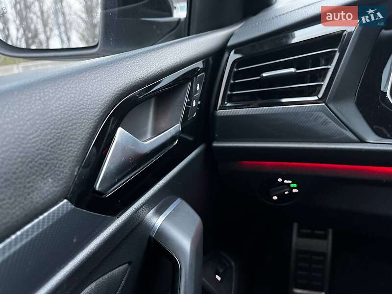Седан Volkswagen Jetta 2019 в Днепре фото 27 Седан Volkswagen Jetta 2019 в Днепре