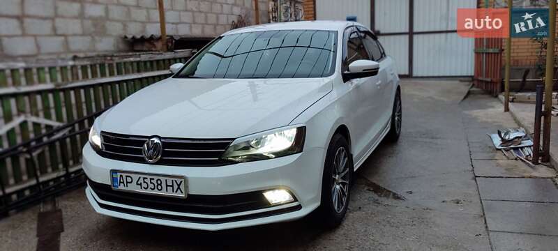 Седан Volkswagen Jetta 2014 в Запорожье