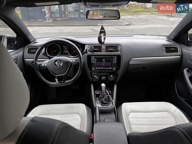 Седан Volkswagen Jetta 2017 в Макарові