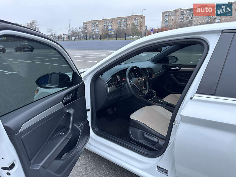 Седан Volkswagen Jetta 2018 в Полтаві