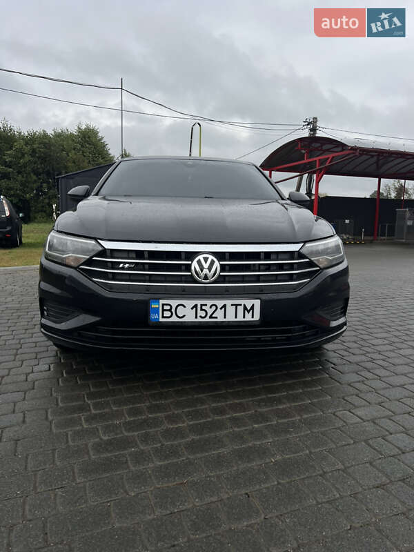 Седан Volkswagen Jetta 2018 в Львові