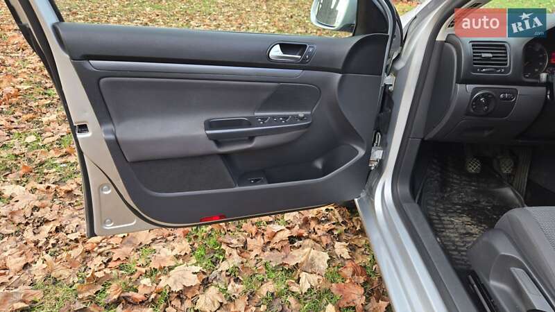 Седан Volkswagen Jetta 2008 в Калиновке фото 12 Седан Volkswagen Jetta 2008 в Калиновке