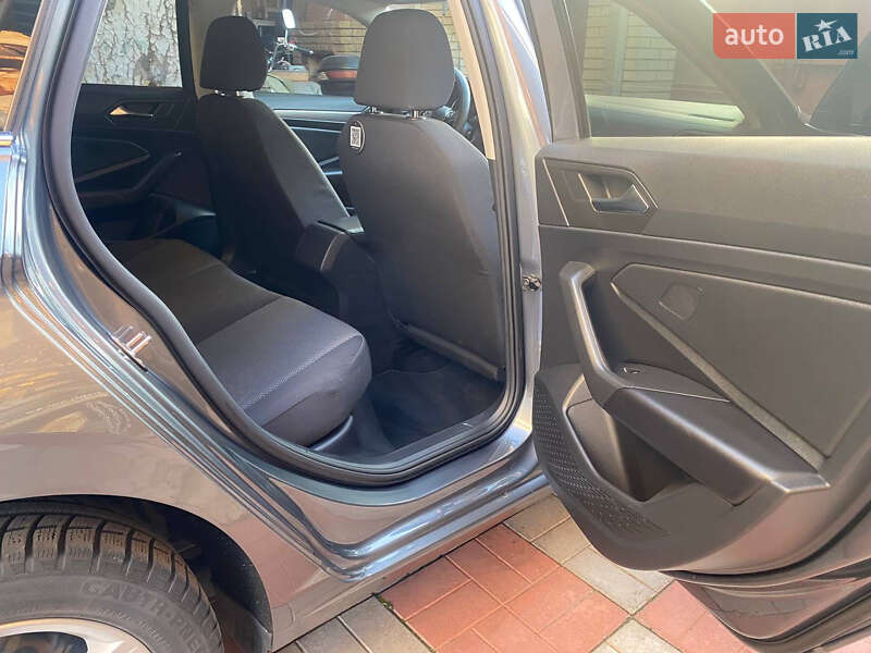 Седан Volkswagen Jetta 2018 в Броварах