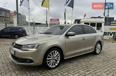 Седан Volkswagen Jetta 2013 в Харкові