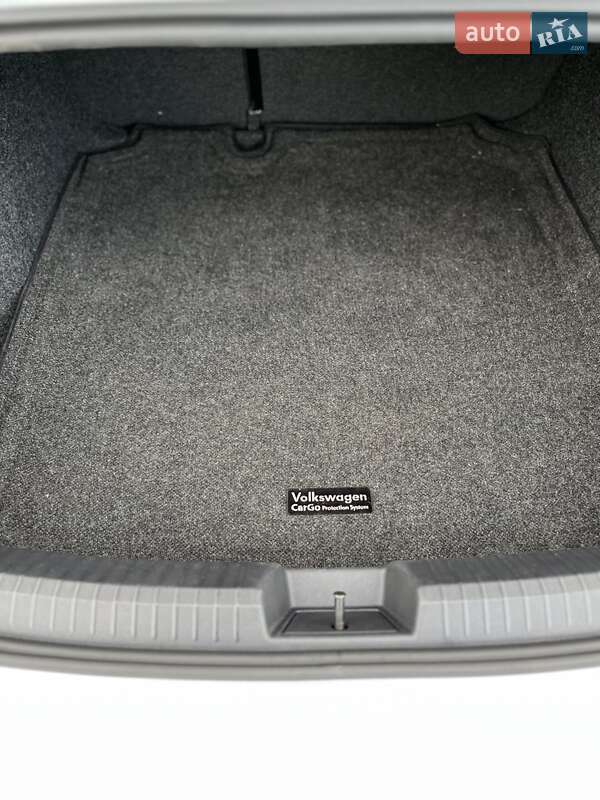 Седан Volkswagen Jetta 2018 в Ромнах фото 17 Седан Volkswagen Jetta 2018 в Ромнах