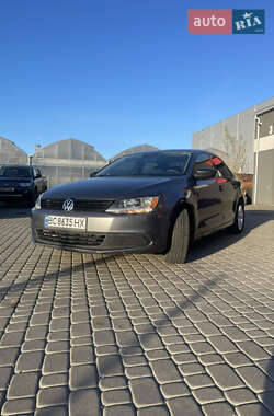 Седан Volkswagen Jetta 2014 в Львове