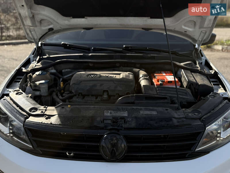 Седан Volkswagen Jetta 2014 в Запорожье фото 22 Седан Volkswagen Jetta 2014 в Запорожье