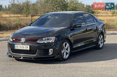 Седан Volkswagen Jetta 2014 в Днепре