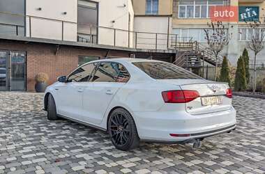 Седан Volkswagen Jetta 2017 в Харькове