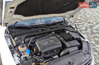 Седан Volkswagen Jetta 2017 в Харькове