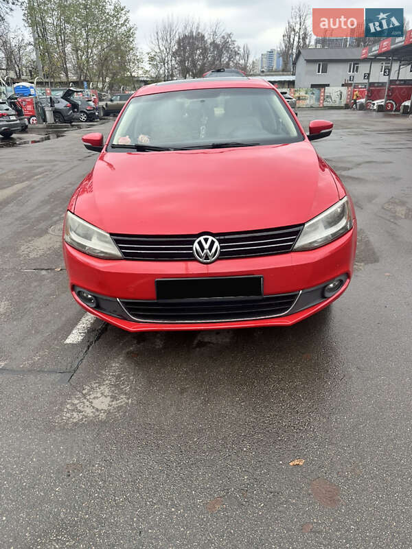 Седан Volkswagen Jetta 2012 в Киеве
