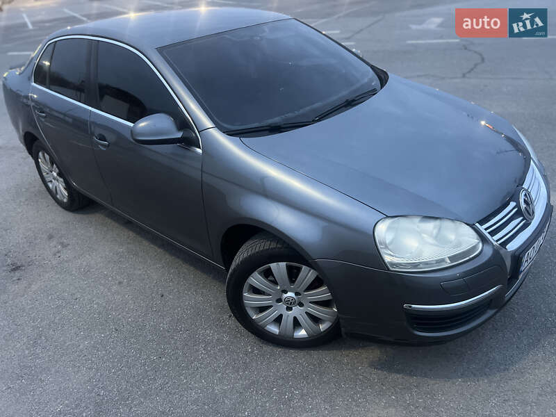 Седан Volkswagen Jetta 2007 в Ужгороде