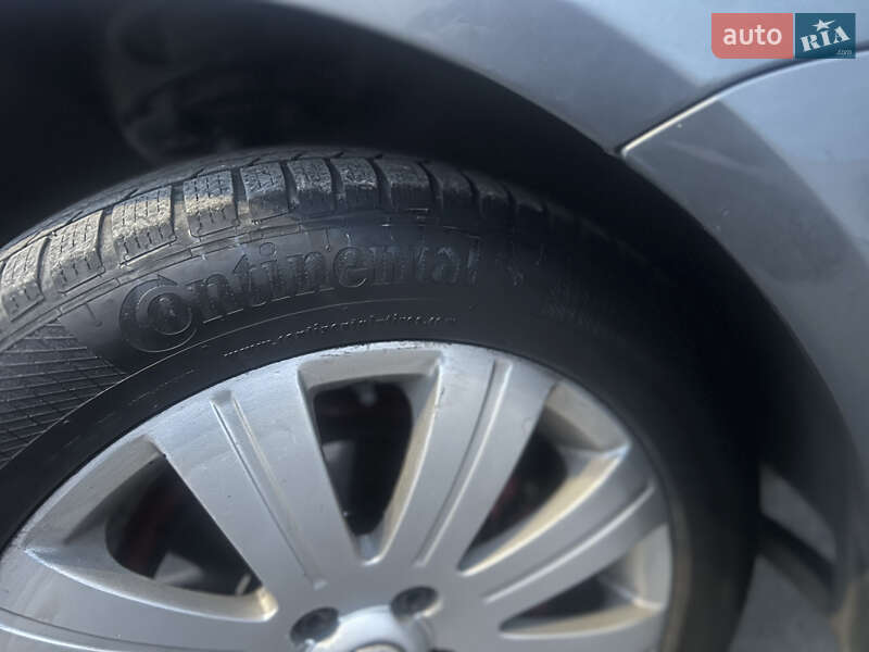 Седан Volkswagen Jetta 2007 в Ужгороде