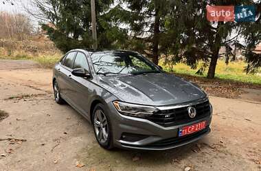 Седан Volkswagen Jetta 2020 в Львове