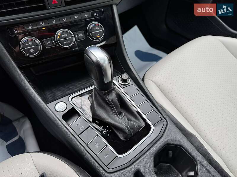 Седан Volkswagen Jetta 2020 в Львове фото 28 Седан Volkswagen Jetta 2020 в Львове
