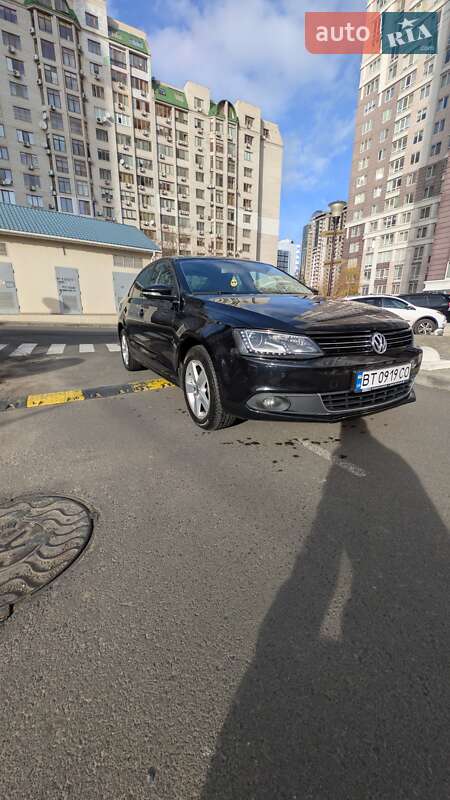 Седан Volkswagen Jetta 2013 в Одессе фото 3 Седан Volkswagen Jetta 2013 в Одессе