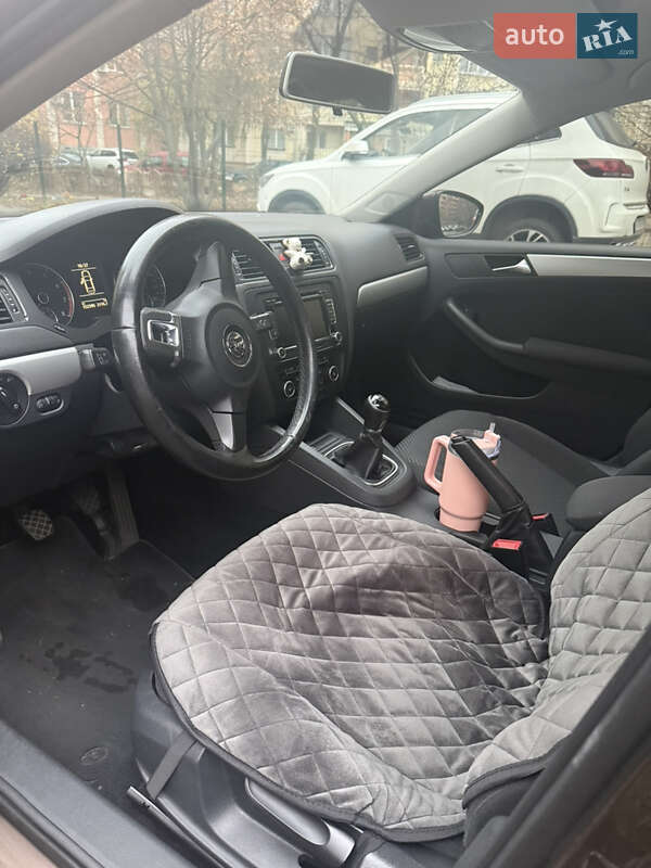 Седан Volkswagen Jetta 2012 в Киеве