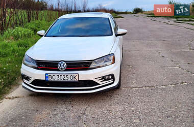 Седан Volkswagen Jetta 2016 в Львове