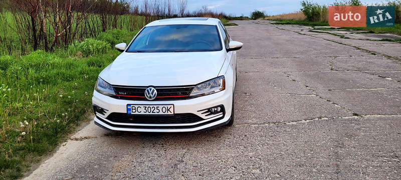 Седан Volkswagen Jetta 2016 в Львове фото Седан Volkswagen Jetta 2016 в Львове