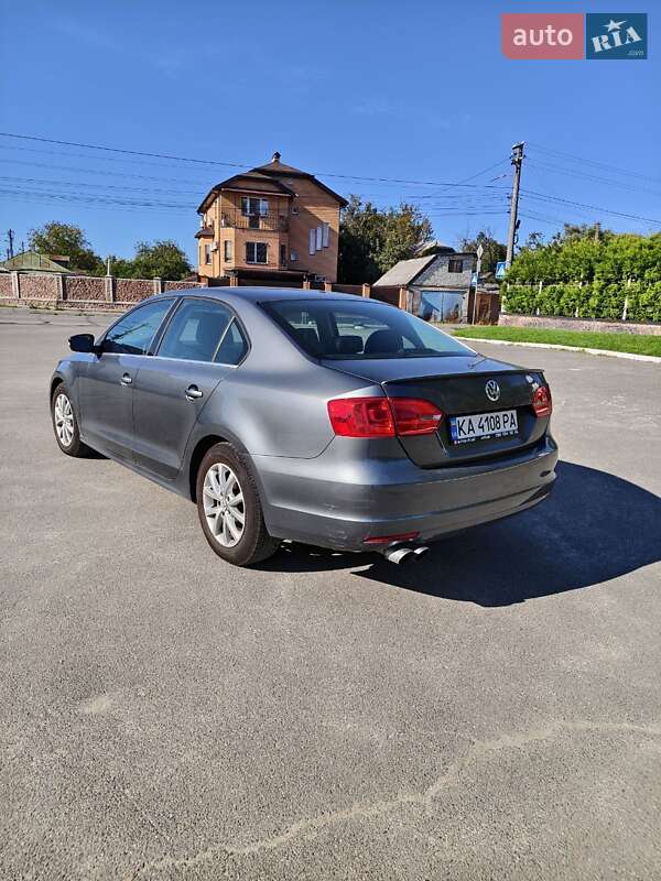 Седан Volkswagen Jetta 2012 в Киеве фото 4 Седан Volkswagen Jetta 2012 в Киеве