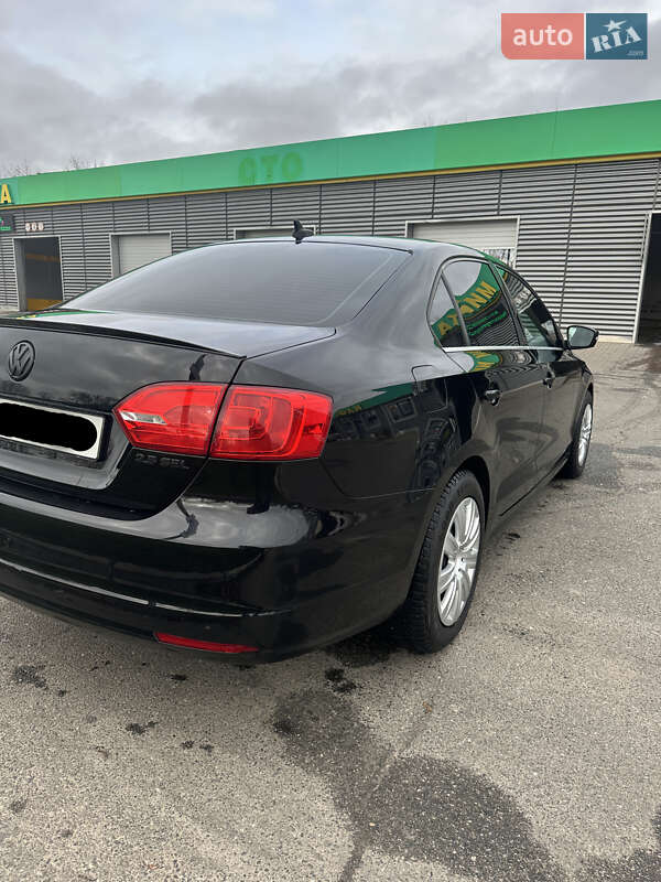 Volkswagen Jetta 2012