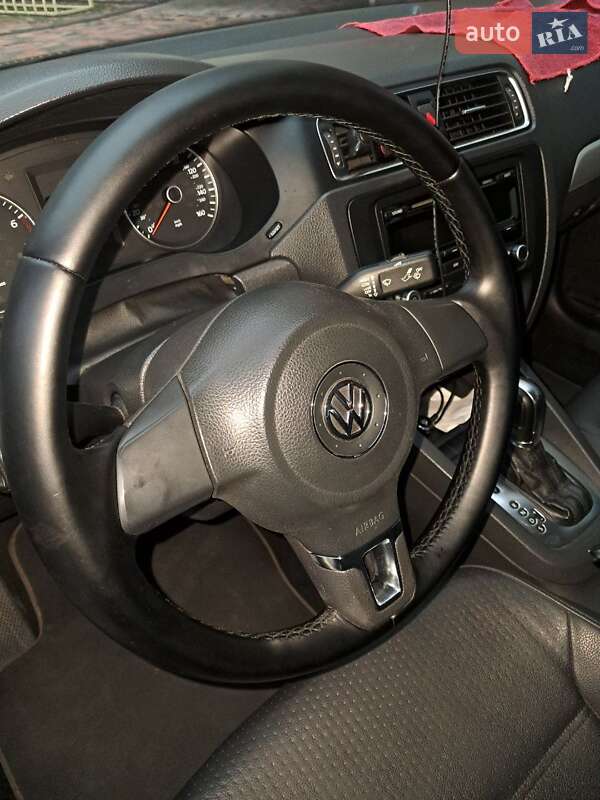Седан Volkswagen Jetta 2012 в Буче фото 11 Седан Volkswagen Jetta 2012 в Буче