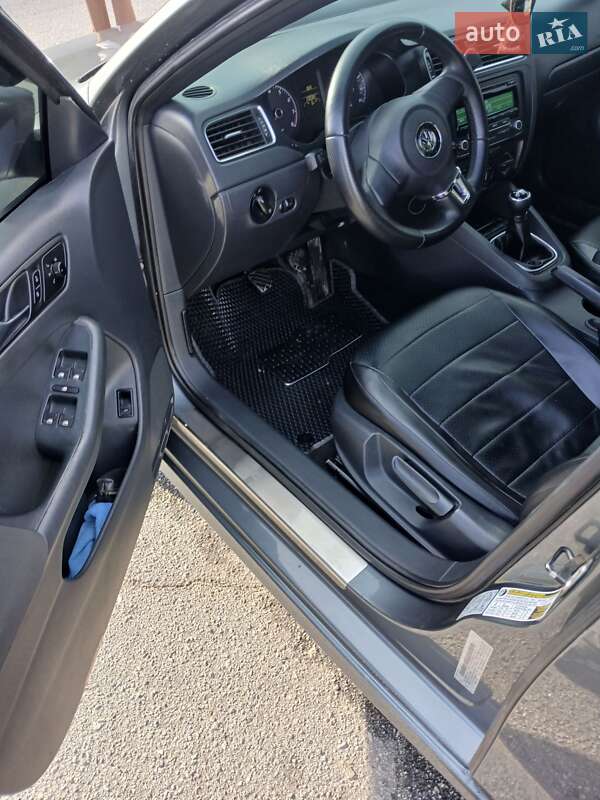Седан Volkswagen Jetta 2011 в Кропивницком фото 8 Седан Volkswagen Jetta 2011 в Кропивницком