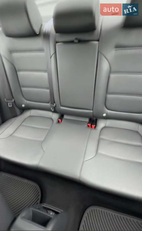 Седан Volkswagen Jetta 2012 в Тернополе