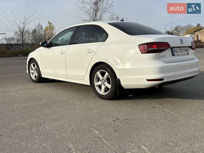 Седан Volkswagen Jetta 2016 в Киеве фото 4 Седан Volkswagen Jetta 2016 в Киеве