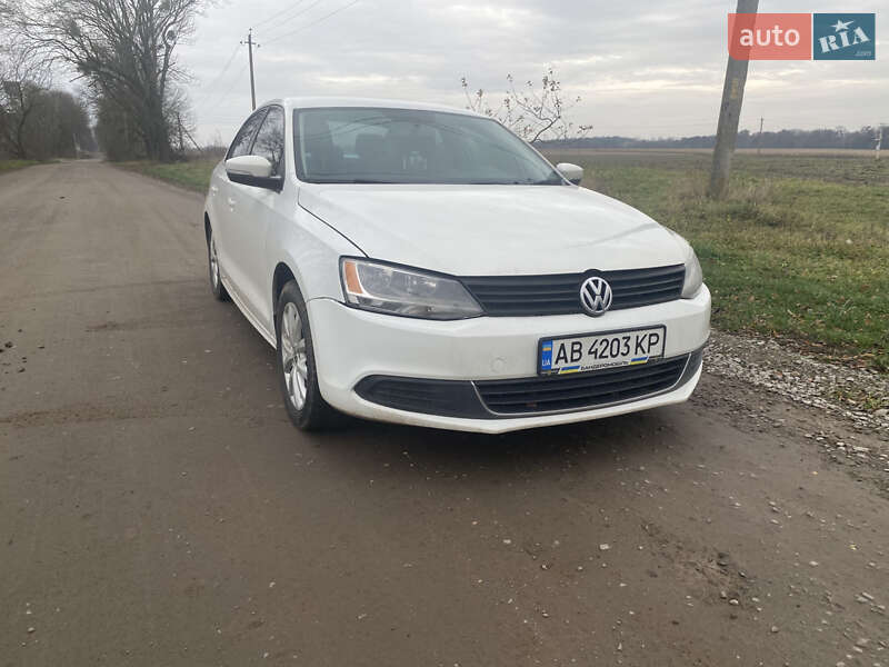 Седан Volkswagen Jetta 2012 в Виннице
